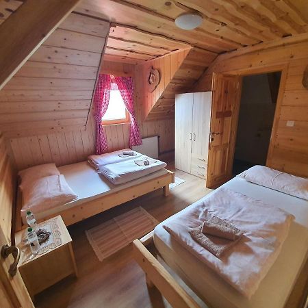 Koca Na Talezu Bed and Breakfast Ribno Exterior foto