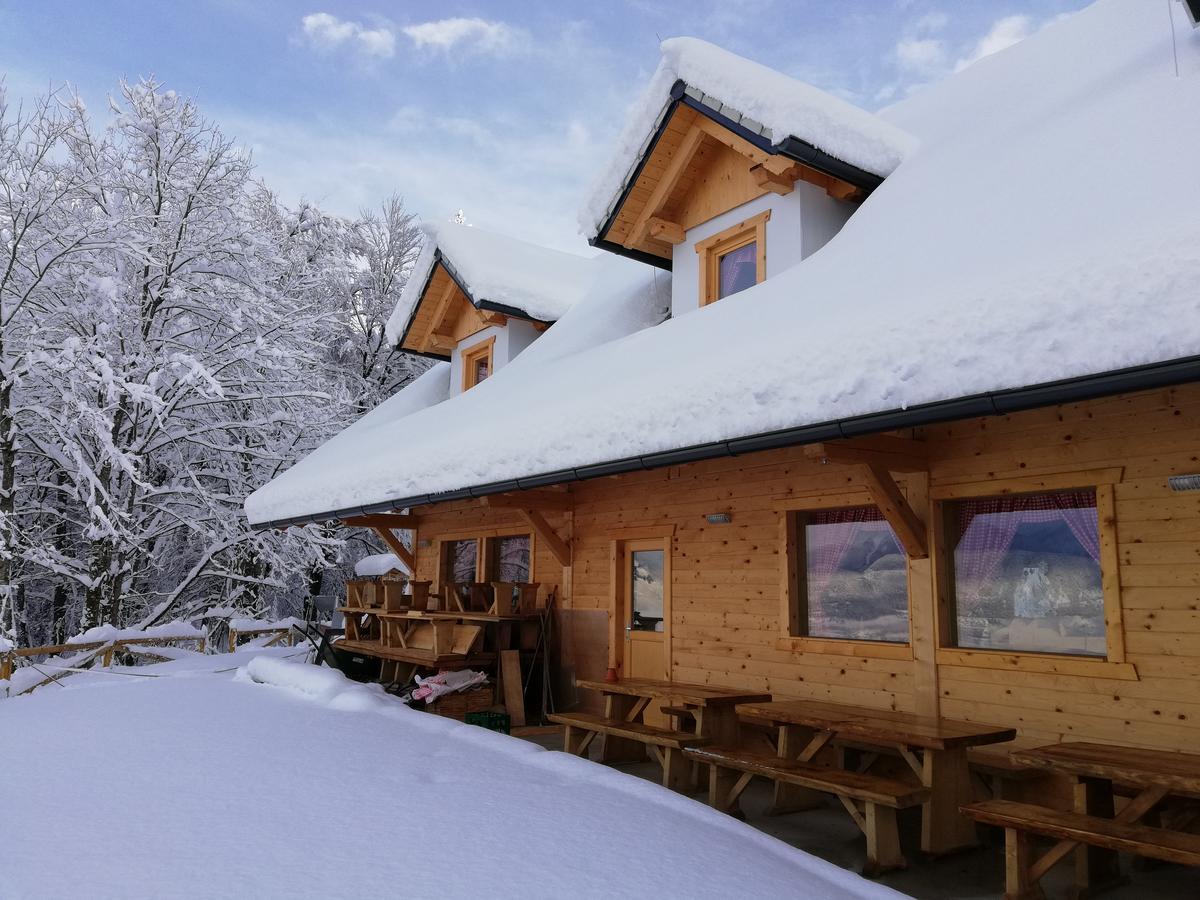 Koca Na Talezu Bed and Breakfast Ribno Exterior foto
