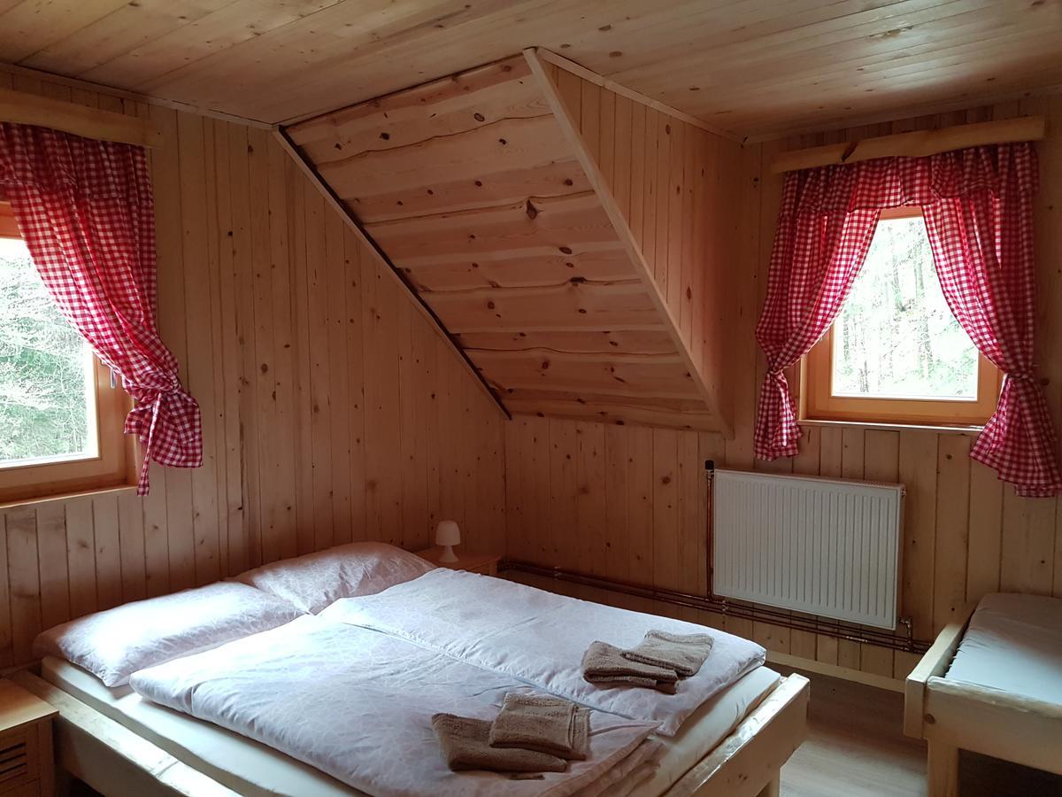 Koca Na Talezu Bed and Breakfast Ribno Exterior foto